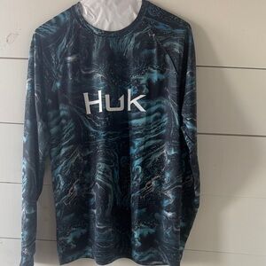 Huk Aqua and Black Swirl Long Sleeve Shirt
